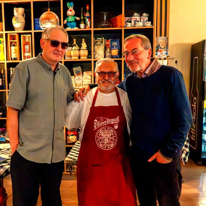 Chef Domenico with guests at Modi Berlin